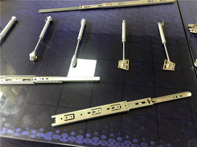 丁华一行考察重庆金博士精密五金制造公司，聚焦五金产品研发创新